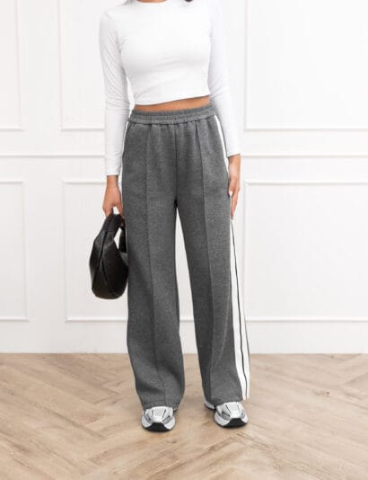 Alternative view of Hannah set grijs