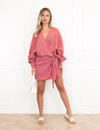 Chemay jurk roze linnen overslag voor zomerse dagen.