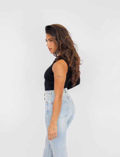 Alternative view of Jace top zwart