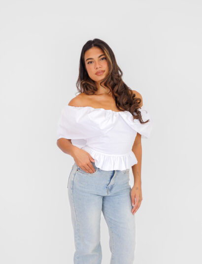 Bodien off the shoulder top wit