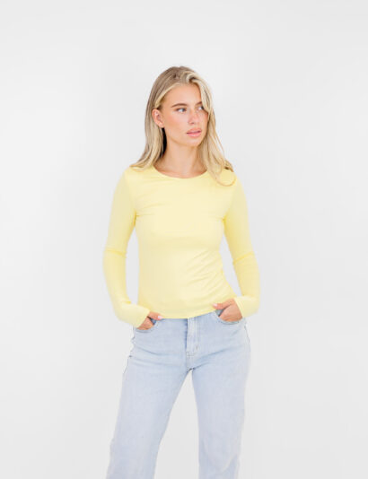 Merle basic top geel