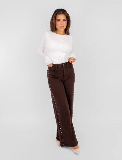 Alternative view of Chloe studs wide leg jeans bruin