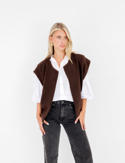 Alternative view of pre order Maudi gilet bruin