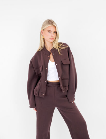 Alternative view of Lieke set bruin