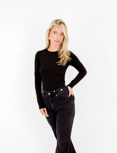 Alternative view of Louna body zwart