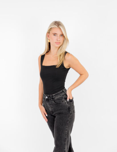 Alternative view of Dewy top zwart