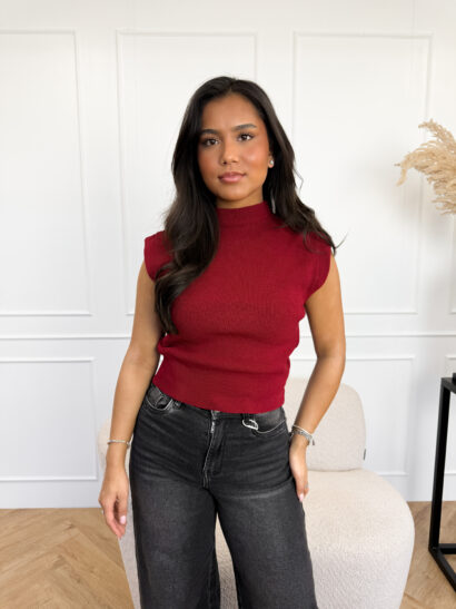 Alternative view of Loua top rood