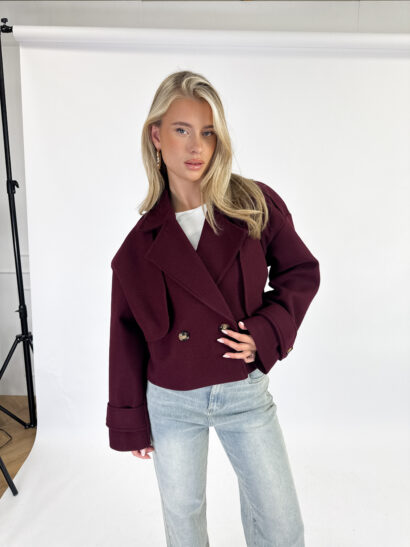 Alternative view of Isadora trenchcoat burgundy