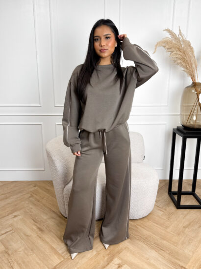 Alternative view of Vienne set taupe