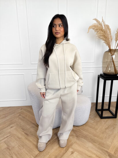 Alternative view of Elisa set beige